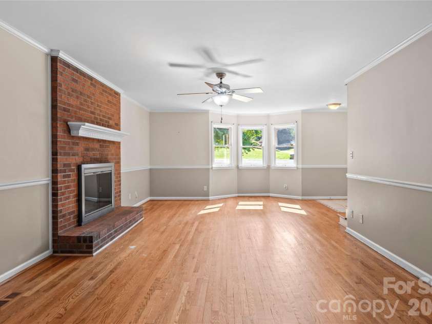 6045 Stone Bluff Drive, Clemmons, NC 27012.  MLS# CAR4414958, YatesRealty ID 44535. 