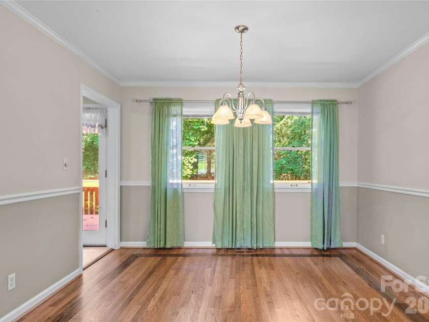 6045 Stone Bluff Drive, Clemmons, NC 27012.  MLS# CAR4414958, YatesRealty ID 44535. 