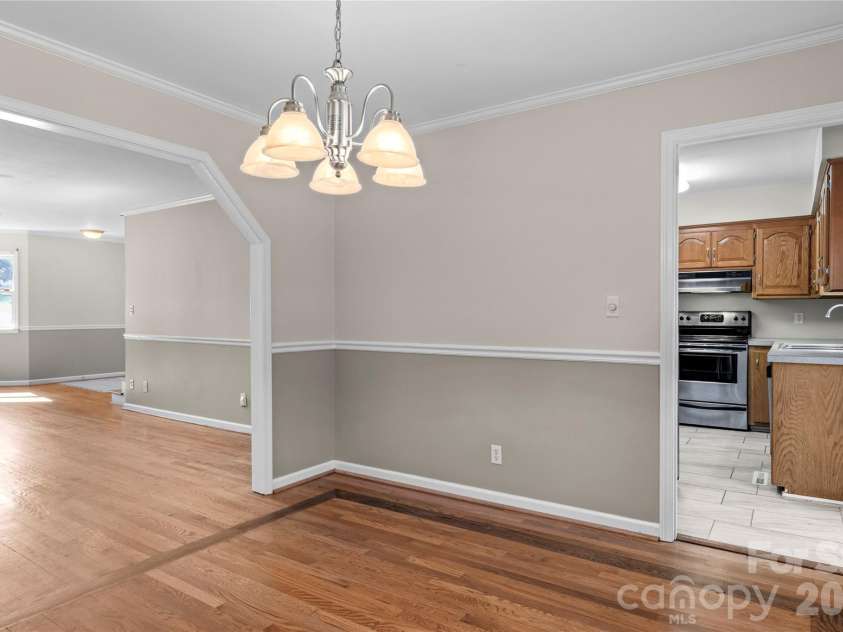 6045 Stone Bluff Drive, Clemmons, NC 27012.  MLS# CAR4414958, YatesRealty ID 44535. 