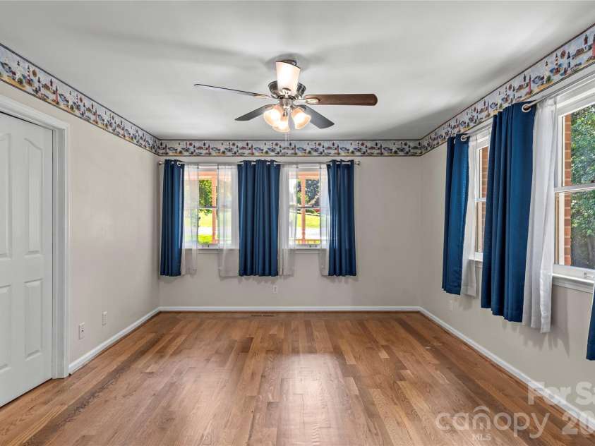 6045 Stone Bluff Drive, Clemmons, NC 27012.  MLS# CAR4414958, YatesRealty ID 44535. 