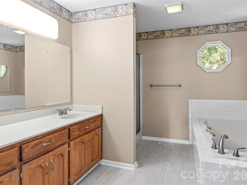 6045 Stone Bluff Drive, Clemmons, NC 27012.  MLS# CAR4414958, YatesRealty ID 44535. 