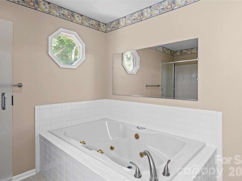 6045 Stone Bluff Drive, Clemmons, NC 27012.  MLS# CAR4414958, YatesRealty ID 44535. 
