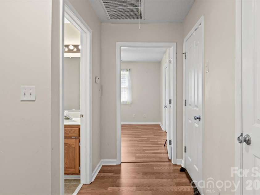 6045 Stone Bluff Drive, Clemmons, NC 27012.  MLS# CAR4414958, YatesRealty ID 44535. 