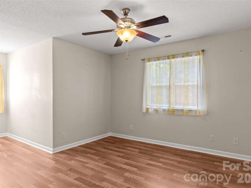 6045 Stone Bluff Drive, Clemmons, NC 27012.  MLS# CAR4414958, YatesRealty ID 44535. 