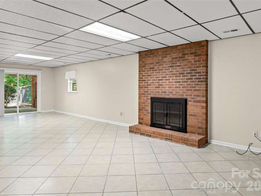 6045 Stone Bluff Drive, Clemmons, NC 27012.  MLS# CAR4414958, YatesRealty ID 44535. 