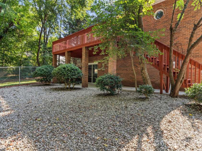 6045 Stone Bluff Drive, Clemmons, NC 27012.  MLS# CAR4414958, YatesRealty ID 44535. 