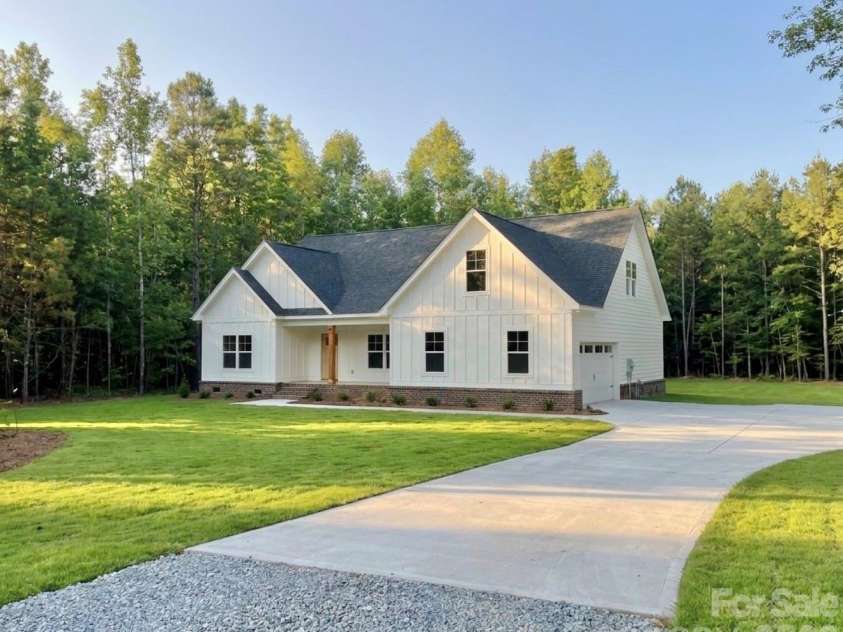 3951 Ernandez Road, Richburg, SC 29729.  MLS# CAR4414666, YatesRealty ID 44537. 