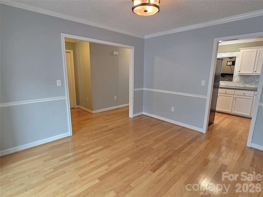 188 39th Avenue Court, Hickory, NC 28601.  MLS# CAR4334258, YatesRealty ID 4454. 