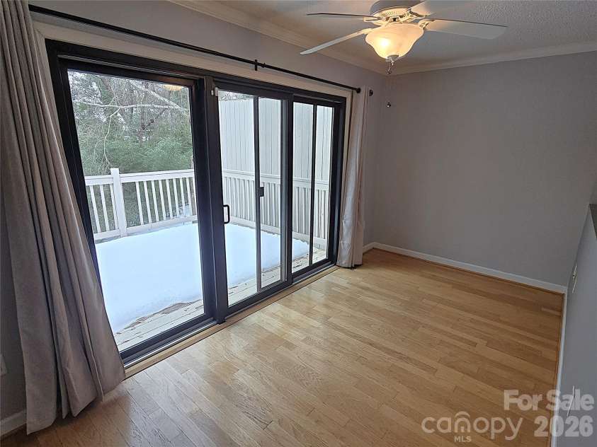 188 39th Avenue Court, Hickory, NC 28601.  MLS# CAR4334258, YatesRealty ID 4454. 