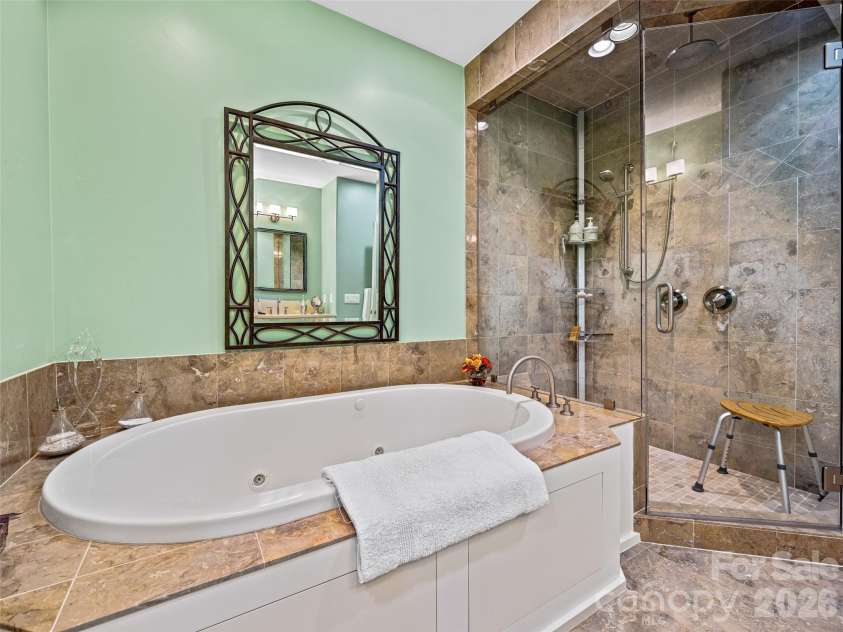 22 Foxbridge Way, Arden, NC 28704.  MLS# CAR4355350, YatesRealty ID 4454. 