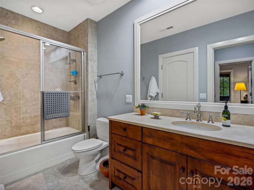 22 Foxbridge Way, Arden, NC 28704.  MLS# CAR4355350, YatesRealty ID 4454. 