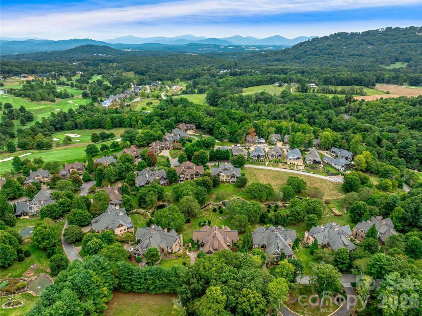 22 Foxbridge Way, Arden, NC 28704.  MLS# CAR4355350, YatesRealty ID 4454. 