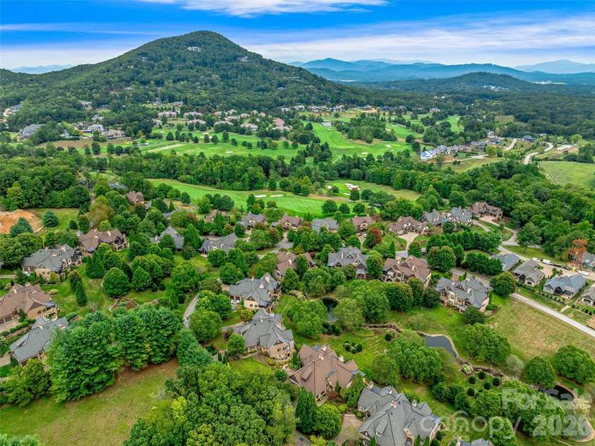 22 Foxbridge Way, Arden, NC 28704.  MLS# CAR4355350, YatesRealty ID 4454. 