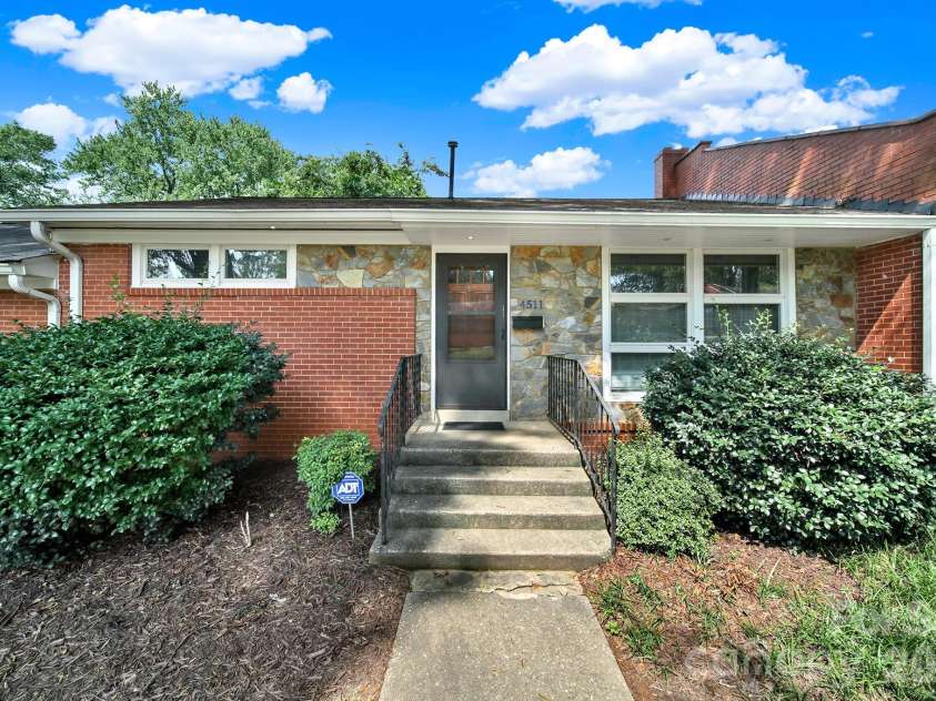4511 Woodlark Lane, Charlotte, NC 28211.  MLS# CAR4414919, YatesRealty ID 44540. 