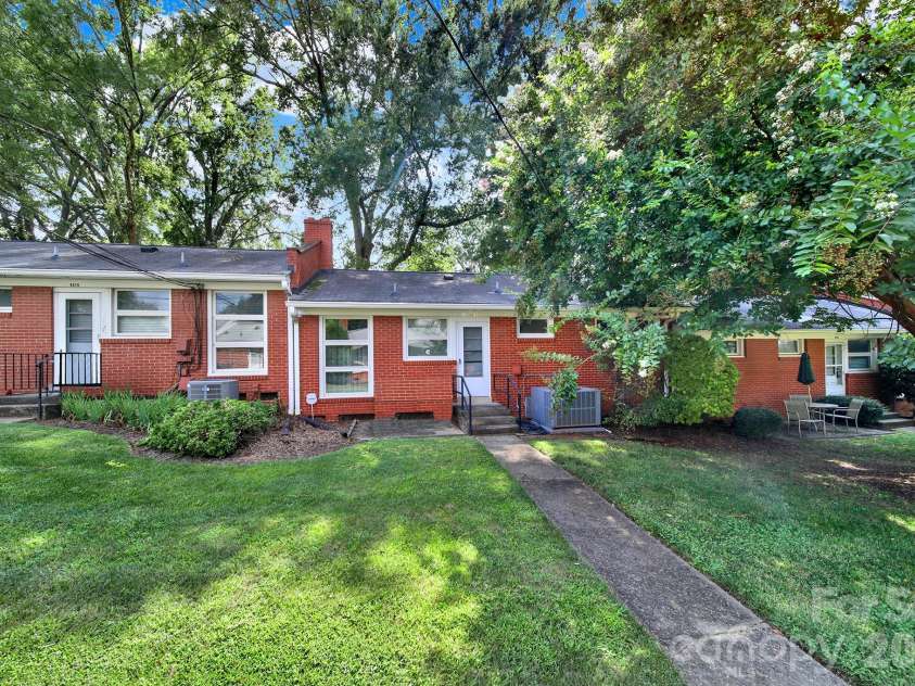 4511 Woodlark Lane, Charlotte, NC 28211.  MLS# CAR4414919, YatesRealty ID 44540. Condo Back View