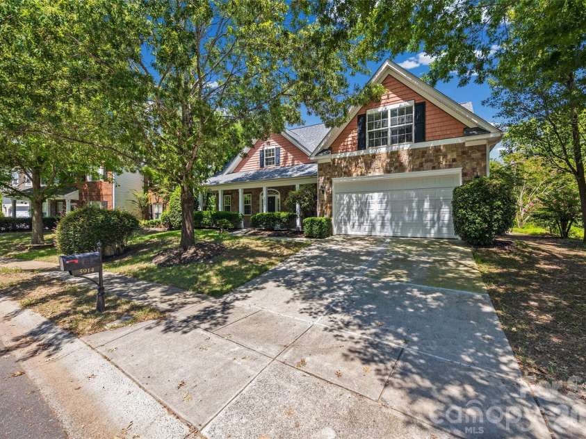 5914 Kirkwynd Commons Drive, Charlotte, NC 28278.  MLS# CAR4412989, YatesRealty ID 44542. 