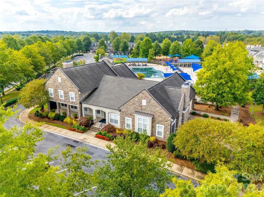 5914 Kirkwynd Commons Drive, Charlotte, NC 28278.  MLS# CAR4412989, YatesRealty ID 44542. 