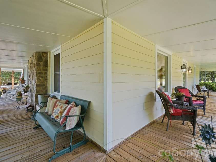 176 Meek Road, Gastonia, NC 28056.  MLS# CAR4414640, YatesRealty ID 44544. 