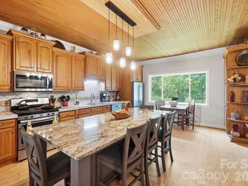 176 Meek Road, Gastonia, NC 28056.  MLS# CAR4414640, YatesRealty ID 44544. 
