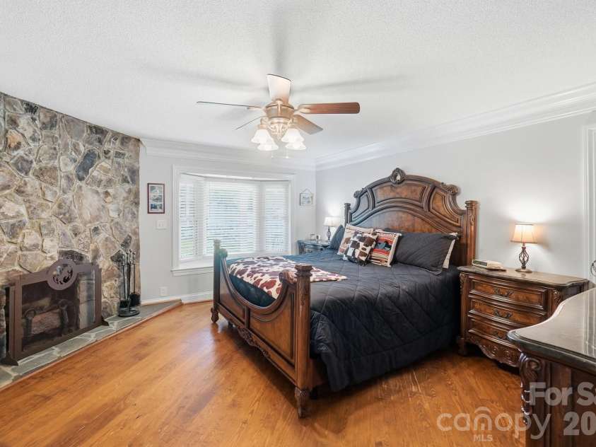 176 Meek Road, Gastonia, NC 28056.  MLS# CAR4414640, YatesRealty ID 44544. 