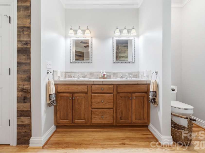 176 Meek Road, Gastonia, NC 28056.  MLS# CAR4414640, YatesRealty ID 44544. 