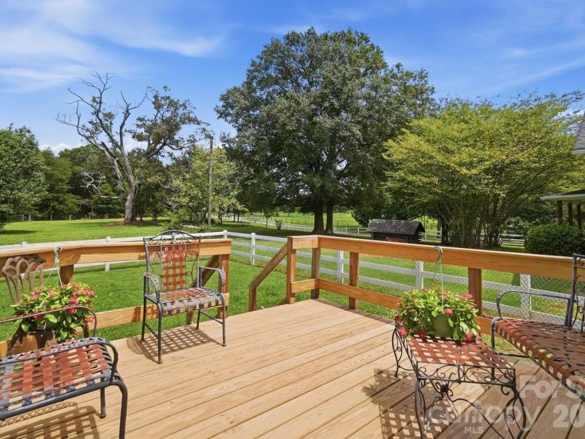 176 Meek Road, Gastonia, NC 28056.  MLS# CAR4414640, YatesRealty ID 44544. 