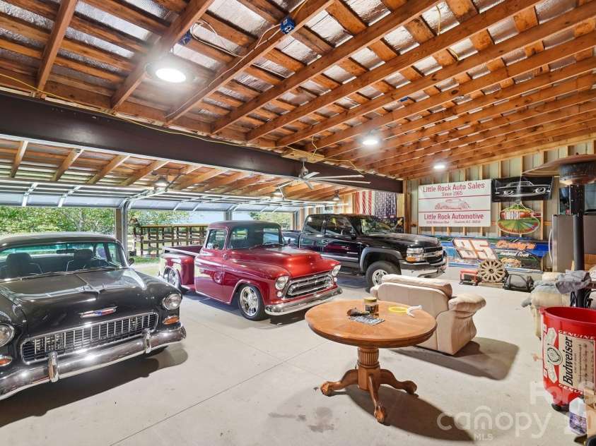 176 Meek Road, Gastonia, NC 28056.  MLS# CAR4414640, YatesRealty ID 44544. 