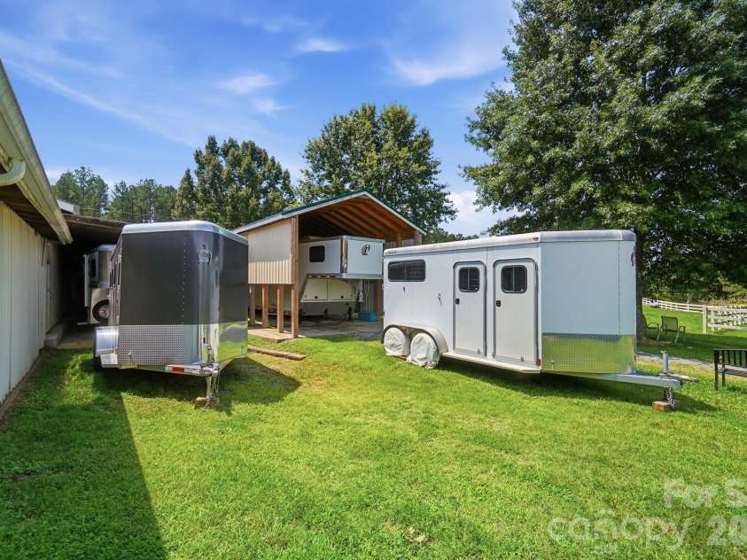 176 Meek Road, Gastonia, NC 28056.  MLS# CAR4414640, YatesRealty ID 44544. 