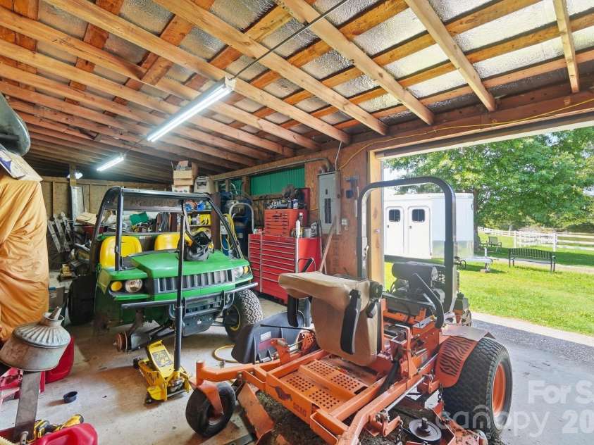176 Meek Road, Gastonia, NC 28056.  MLS# CAR4414640, YatesRealty ID 44544. 