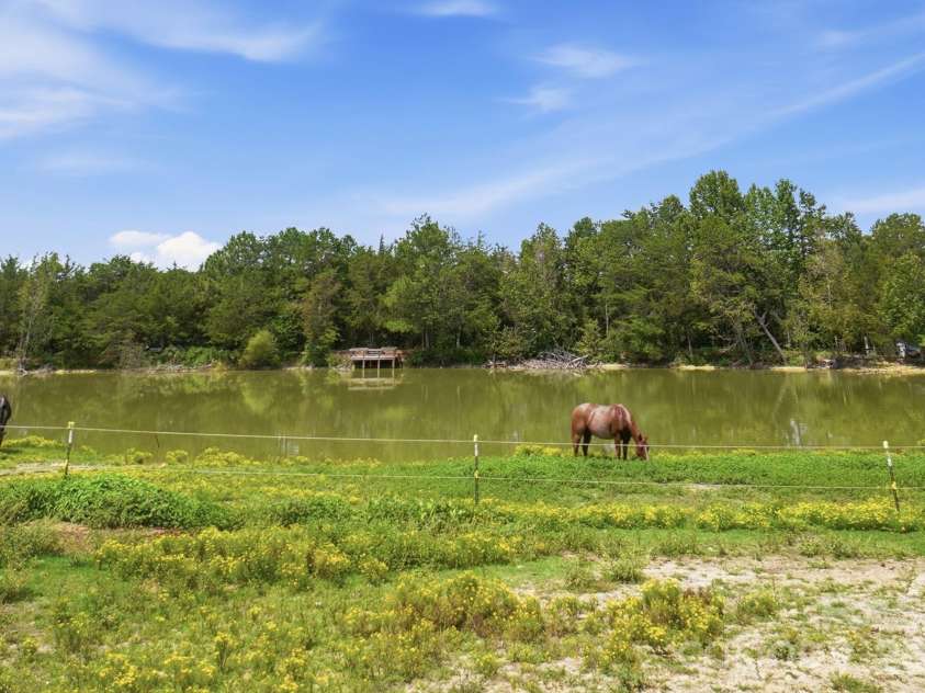 176 Meek Road, Gastonia, NC 28056.  MLS# CAR4414640, YatesRealty ID 44544. 