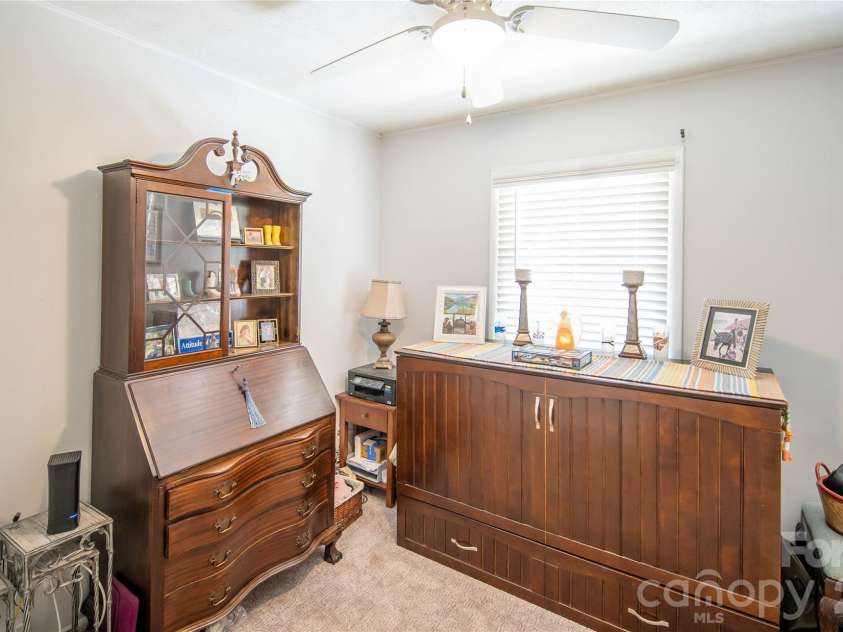 130 Beaverdam Heights Drive, Canton, NC 28716.  MLS# CAR4414210, YatesRealty ID 44546. 