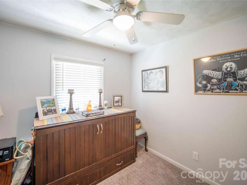 130 Beaverdam Heights Drive, Canton, NC 28716.  MLS# CAR4414210, YatesRealty ID 44546. 