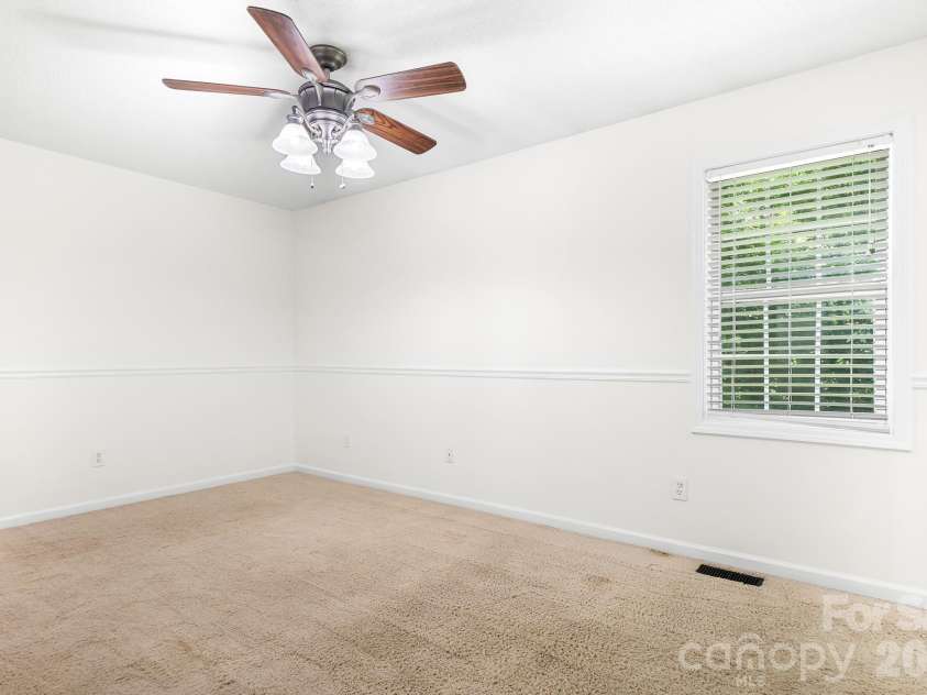 218 Vernon Street, Cherryville, NC 28021.  MLS# CAR4396544, YatesRealty ID 44547. 