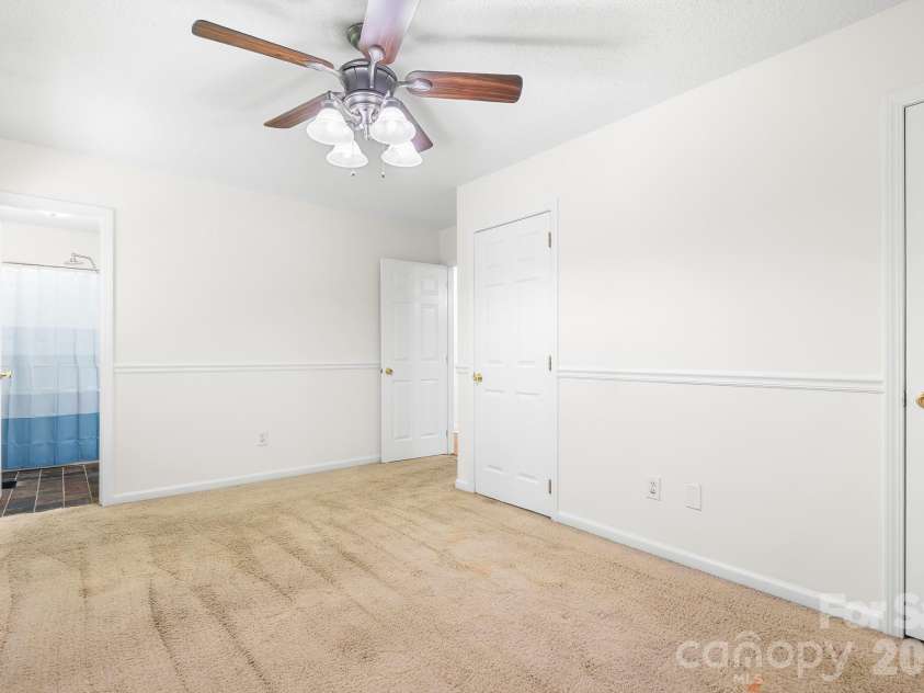 218 Vernon Street, Cherryville, NC 28021.  MLS# CAR4396544, YatesRealty ID 44547. 