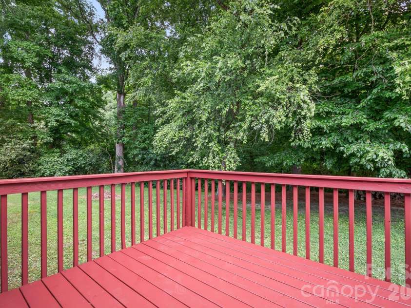218 Vernon Street, Cherryville, NC 28021.  MLS# CAR4396544, YatesRealty ID 44547. 