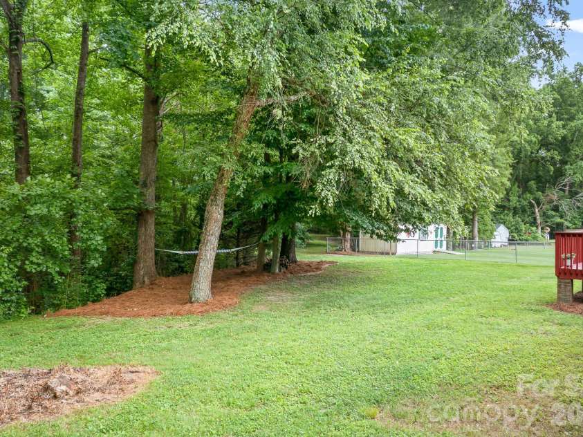 218 Vernon Street, Cherryville, NC 28021.  MLS# CAR4396544, YatesRealty ID 44547. 