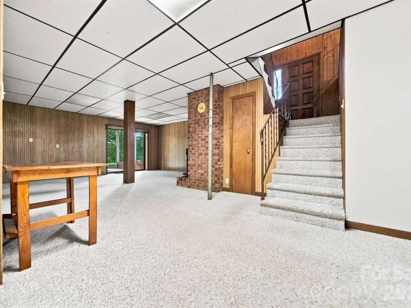 3610 Thrift Drive, Lincolnton, NC 28092.  MLS# CAR4414930, YatesRealty ID 44548. 