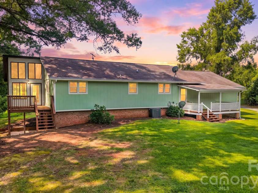 3610 Thrift Drive, Lincolnton, NC 28092.  MLS# CAR4414930, YatesRealty ID 44548. 