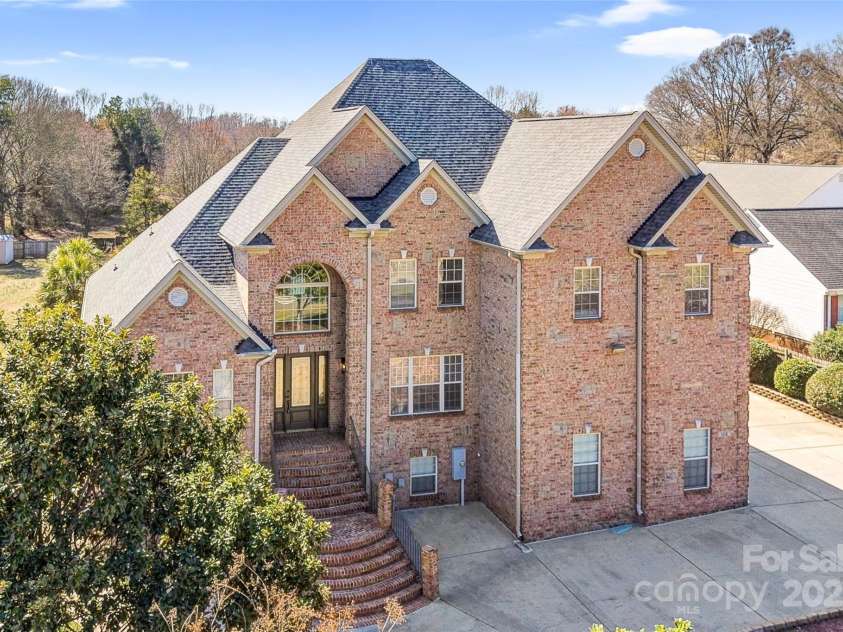 109 Dabbling Duck Circle, Mooresville, NC 28117.  MLS# CAR4286638, YatesRealty ID 4455. 