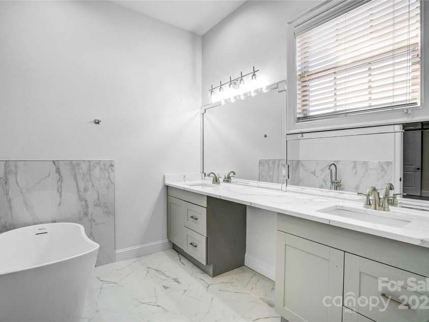109 Dabbling Duck Circle, Mooresville, NC 28117.  MLS# CAR4286638, YatesRealty ID 4455. 