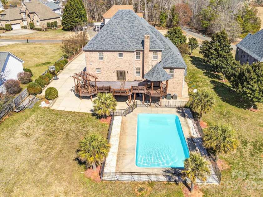 109 Dabbling Duck Circle, Mooresville, NC 28117.  MLS# CAR4286638, YatesRealty ID 4455. 