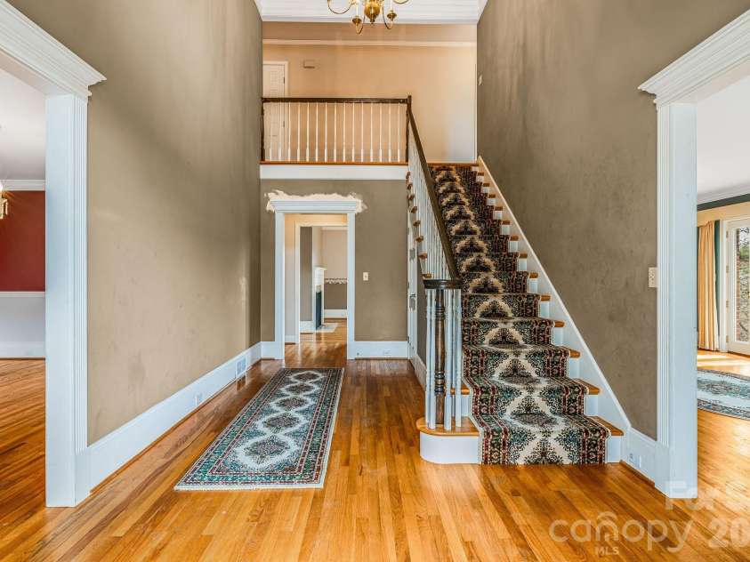 200 Duck Drive, Mars Hill, NC 28754.  MLS# CAR4347265, YatesRealty ID 4455. 