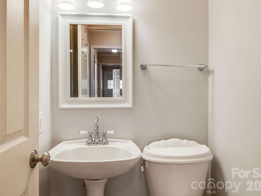 200 Duck Drive, Mars Hill, NC 28754.  MLS# CAR4347265, YatesRealty ID 4455. 