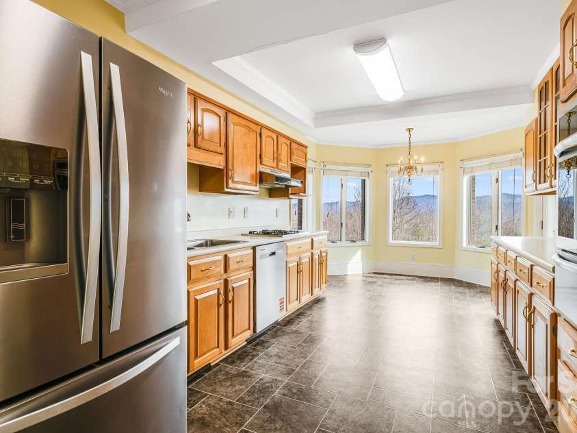 200 Duck Drive, Mars Hill, NC 28754.  MLS# CAR4347265, YatesRealty ID 4455. 