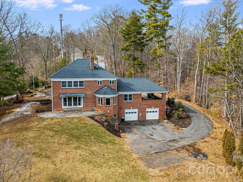 200 Duck Drive, Mars Hill, NC 28754.  MLS# CAR4347265, YatesRealty ID 4455. 