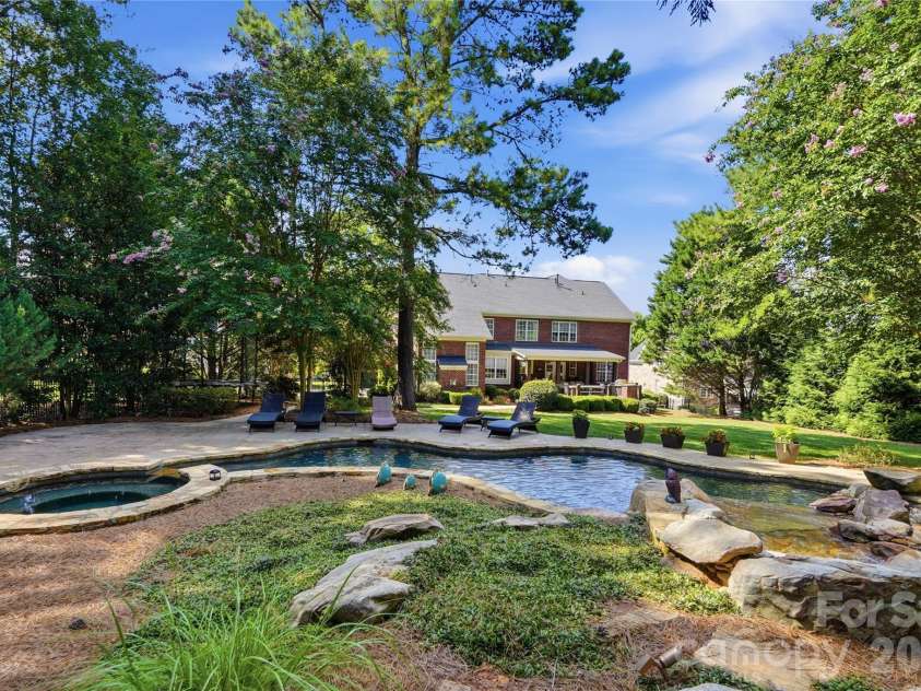 8403 Dunton Court, Waxhaw, NC 28173.  MLS# CAR4400840, YatesRealty ID 44556. 