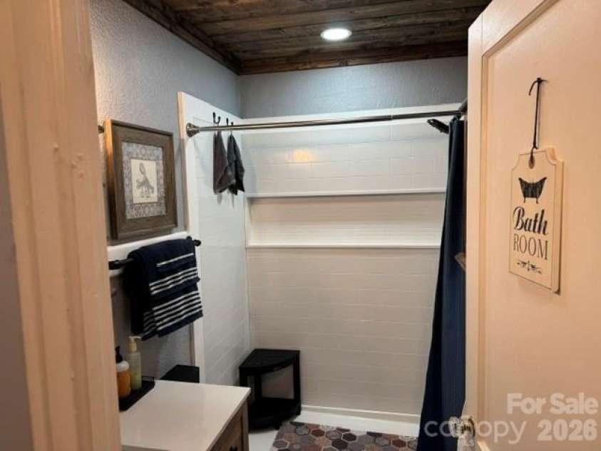 393 Arlington Street, Forest City, NC 28043.  MLS# CAR4414154, YatesRealty ID 44557. 