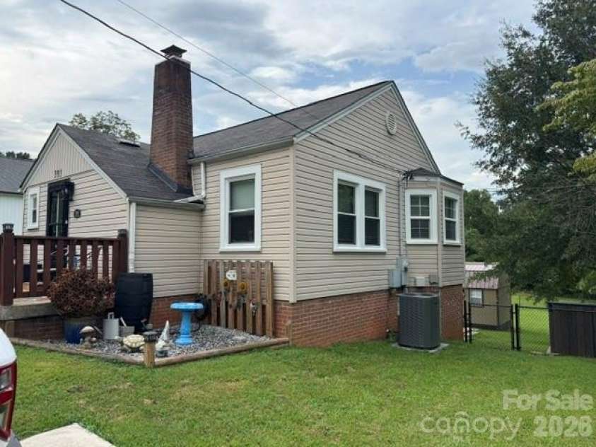 393 Arlington Street, Forest City, NC 28043.  MLS# CAR4414154, YatesRealty ID 44557. 