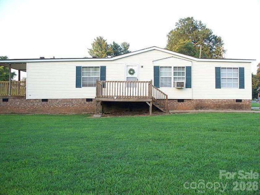 725 Ed Hamrick Road, Shelby, NC 28150.  MLS# CAR4414578, YatesRealty ID 44559. 