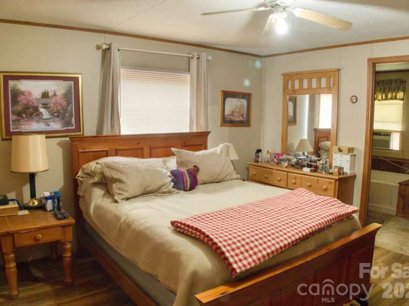 725 Ed Hamrick Road, Shelby, NC 28150.  MLS# CAR4414578, YatesRealty ID 44559. 